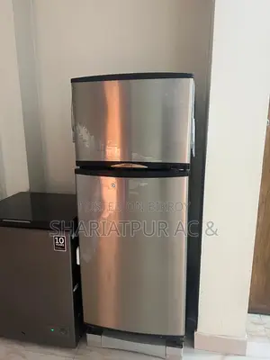 Singer fridge full fresh condition original compressor gas