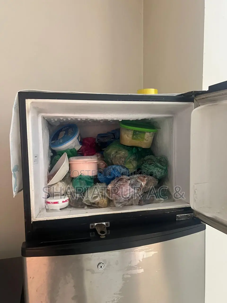 Singer fridge full fresh condition original compressor gas