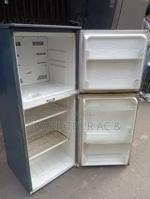 Sharp 200 Ltr Fridge in Excellent Condition