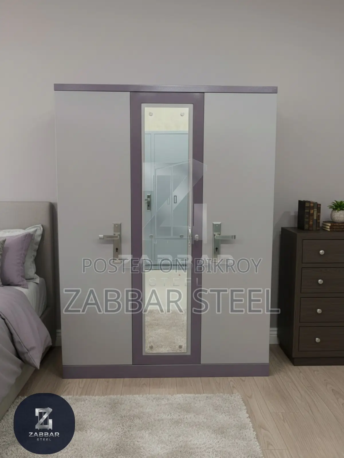 Zabbar Steel-এর আধুনিক ৩ পাল্লার স্টিল আলমারি—Steel Almirah