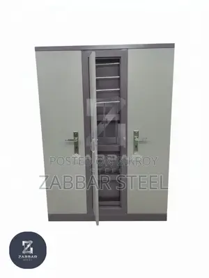 Zabbar Steel-এর আধুনিক ৩ পাল্লার স্টিল আলমারি—Steel Almirah