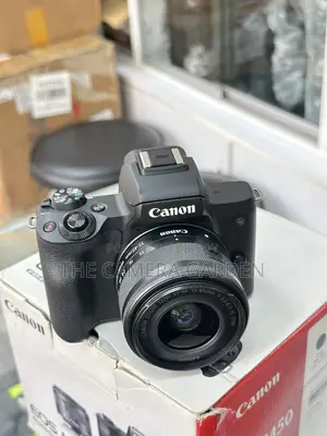 Canon M50 15-45mm lens full box