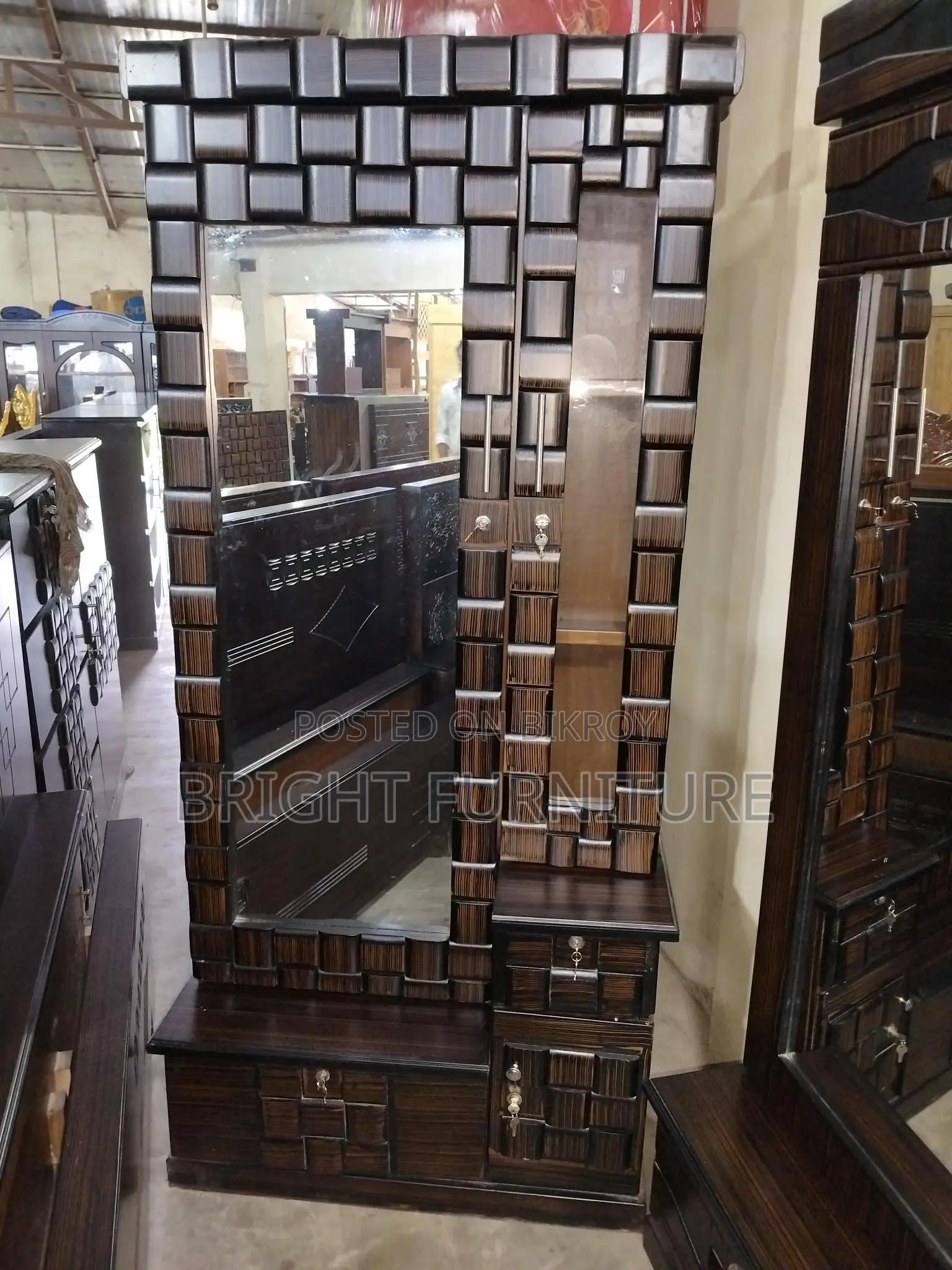Brand new dressing table for sale