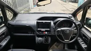 Toyota Noah X NON HV PKG 2020