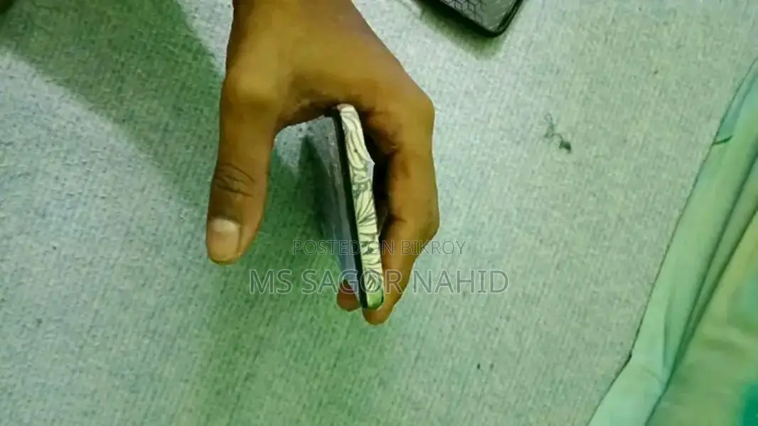 Xiaomi Redmi Note 9 . (Used)