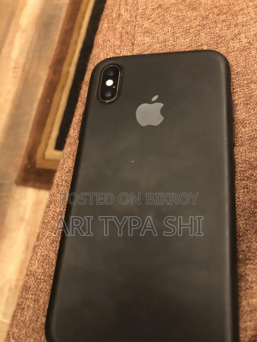 Apple iPhone X (Used)
