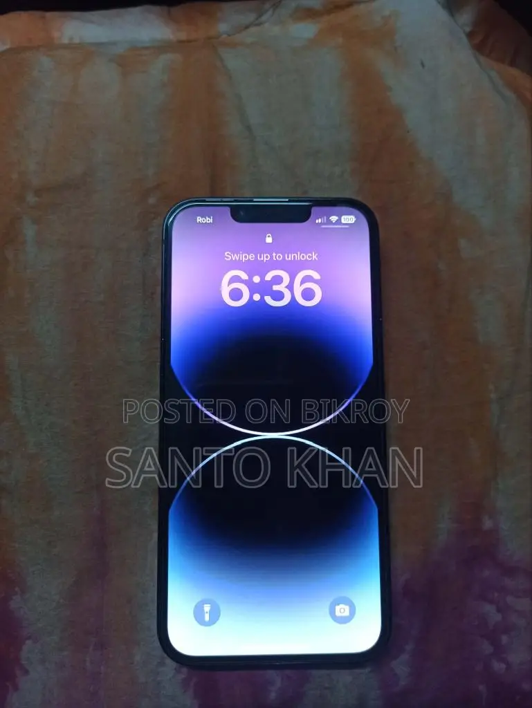 Apple iPhone 13 (Used)