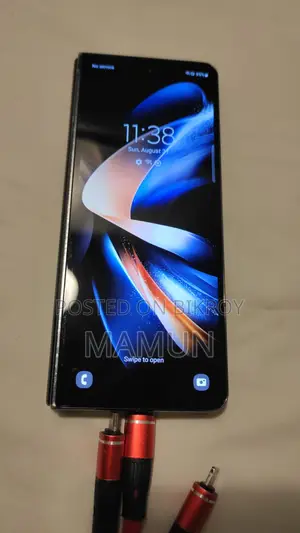 Samsung Galaxy Z Fold 4 . (Used)