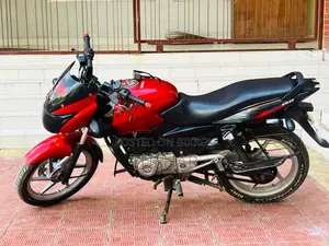 Bajaj Pulsar 150 - 2013
