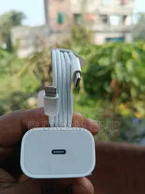 iPhone 20w ক্যালিফোর্নিয়া ডিজাইন ইন্ডিয়ান ম্যানুফ্যাকচার100% অরিজিনাল