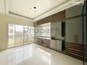 Ready Apartment For Sale! 2315 Sqft Flat At Bashundhara E Block