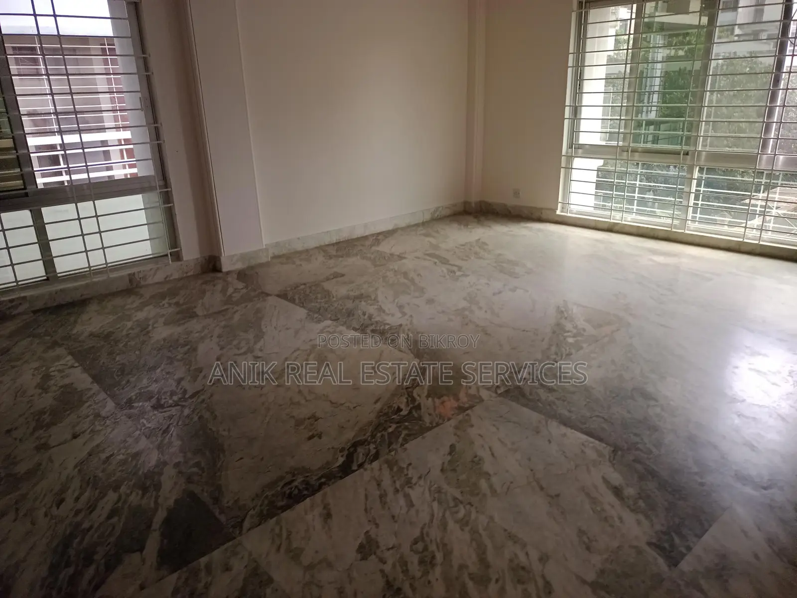 Good Quality 3 Bedroom Un Farnised Flat Rent At Gulshan