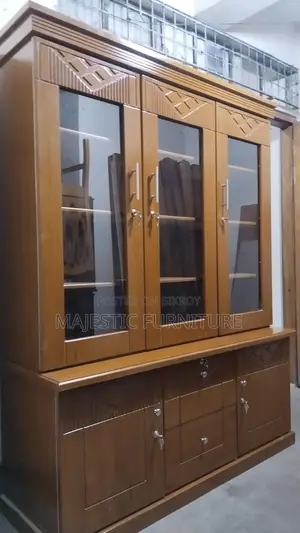 NEW SHOWCASE 5 FEET. MDF. M# 492