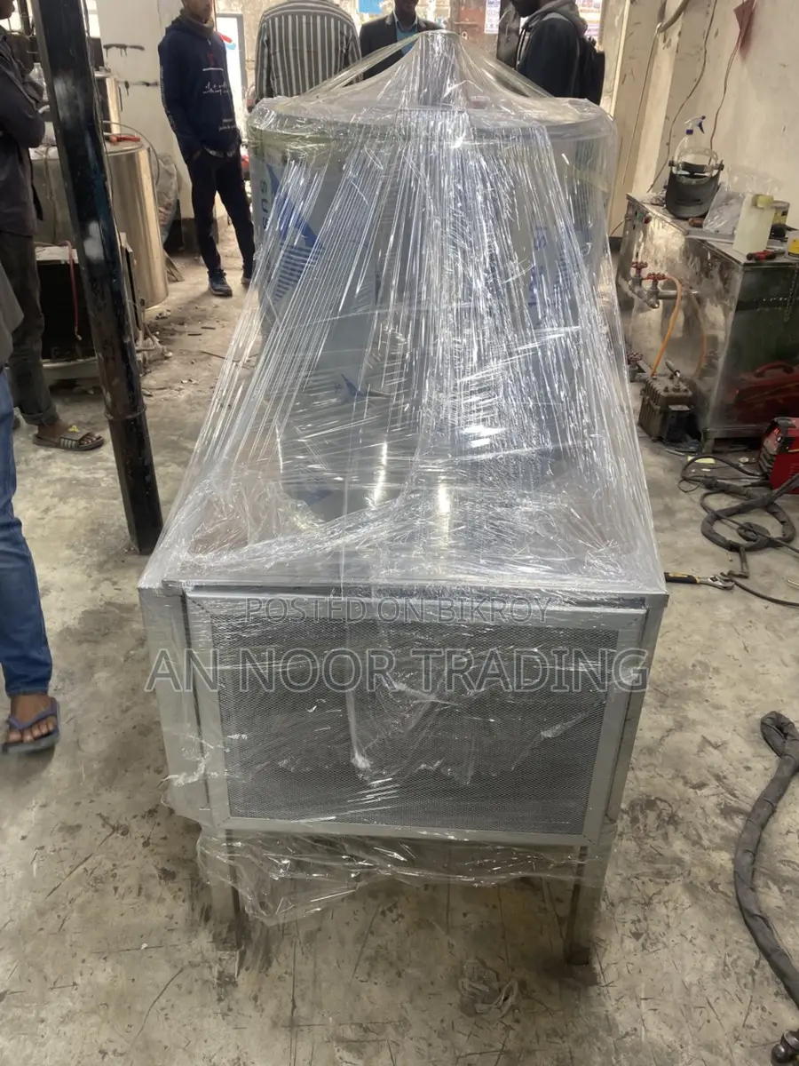 300 Liter Milk Chiller or Cooler Machine