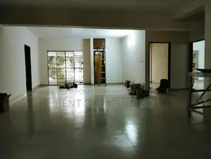 নর্থ বনানীতে ৪০০০ বর্গফুটের অফিস স্পেস ভাড়ার জন্য