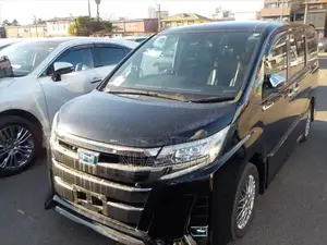 Toyota Noah WXB HYBRID 2021