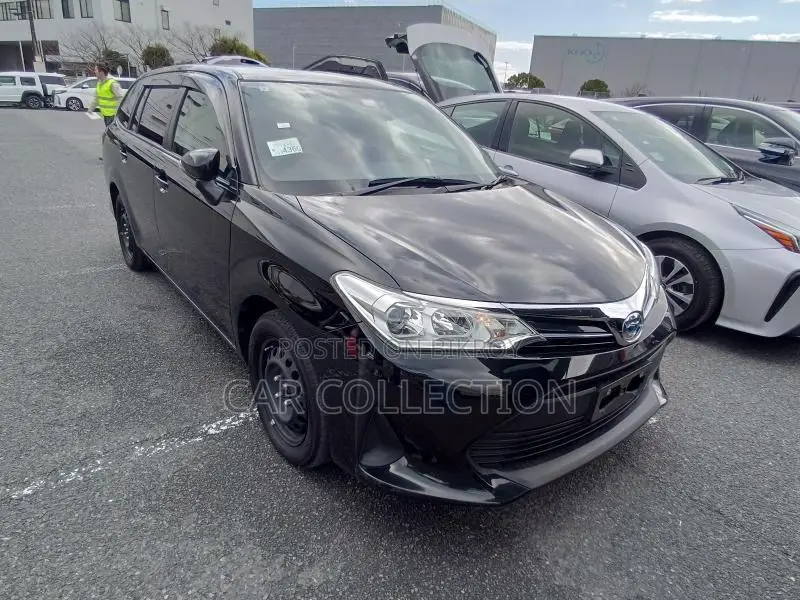 Toyota Fielder Ex 2020