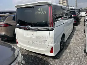 Toyota Noah SI WXB2 OCTEN 4POINT 2020