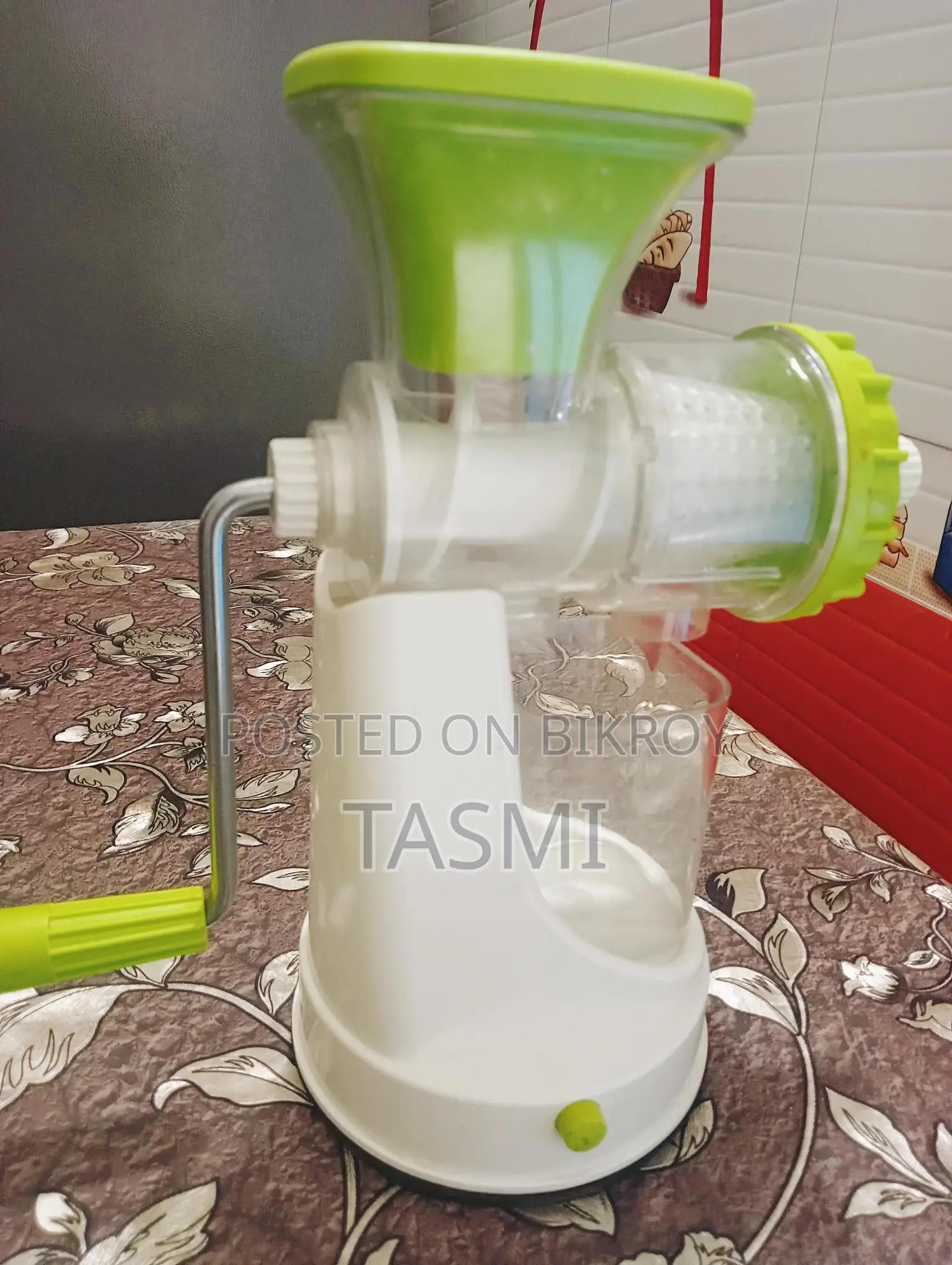 Hand Juicer