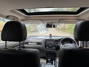Mitsubishi Outlander Sunroof 7 Seat Octane 2017