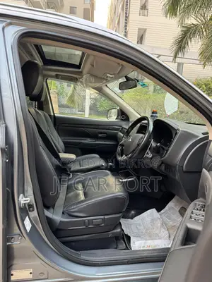 Mitsubishi Outlander Sunroof 7 Seat Octane 2017