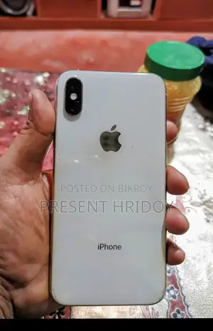 Apple iPhone XS (Used)