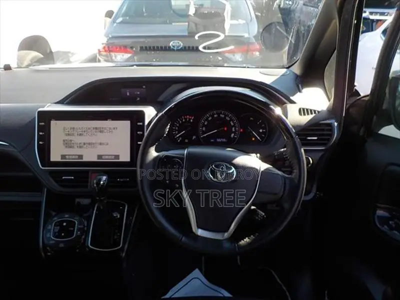 Toyota Esquire G I Premium Package 2021