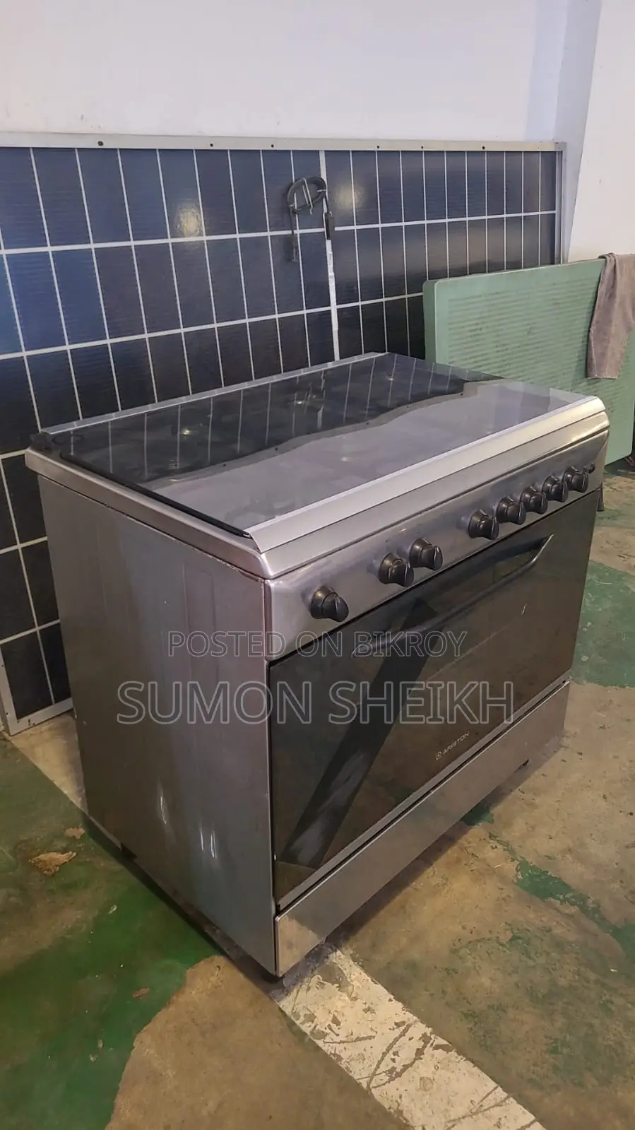Ariston 5-burner Gas Cooker with Large Oven 90cm – Heavy Duty
