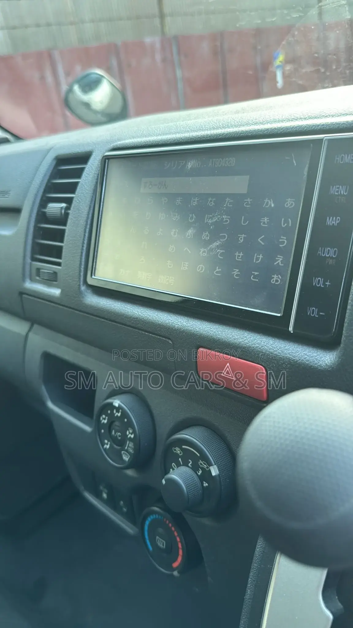 Toyota Hiace GL White Dual AC 2021