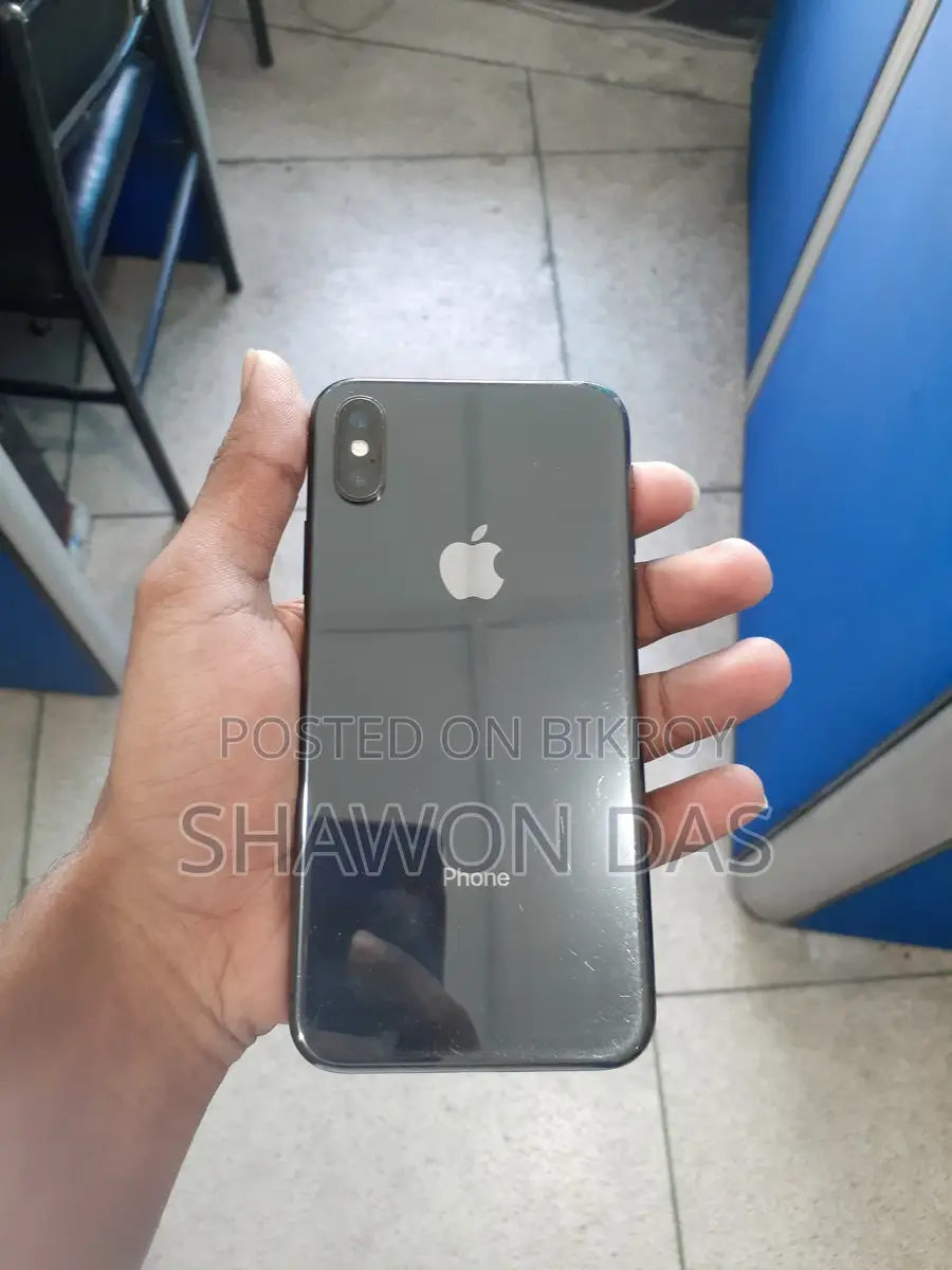 Apple iPhone X (Used)