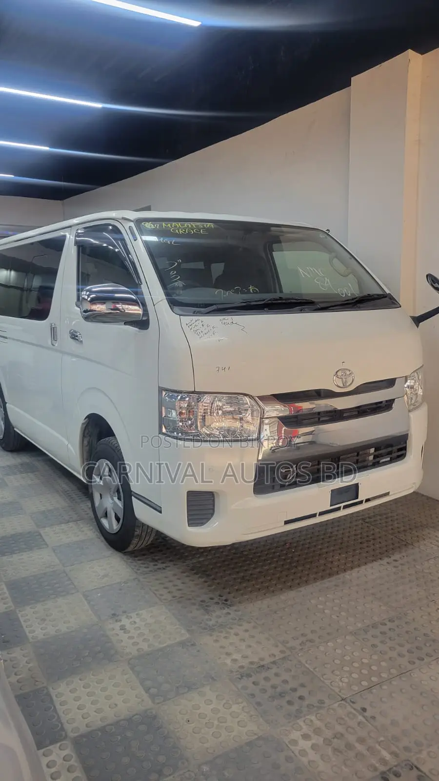 Toyota Hiace GL dual ac 2020
