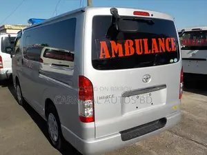 Toyota Hiace GL AMBULANCE 2021