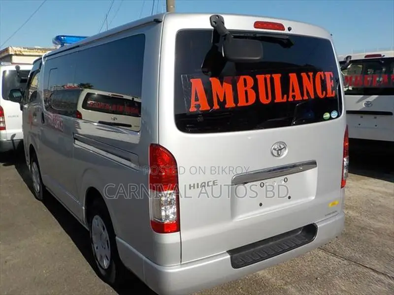 Toyota Hiace GL AMBULANCE 2021