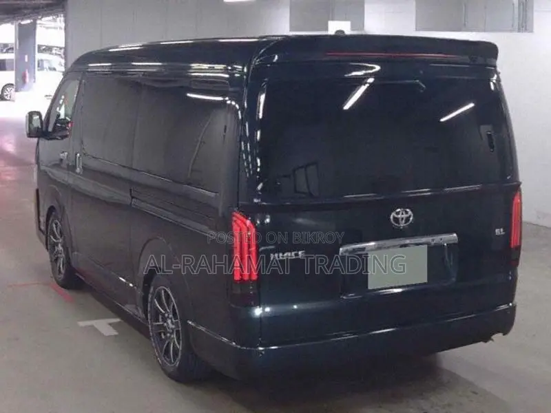 Toyota Hiace WAGON WIDCABIN COBRA 2021