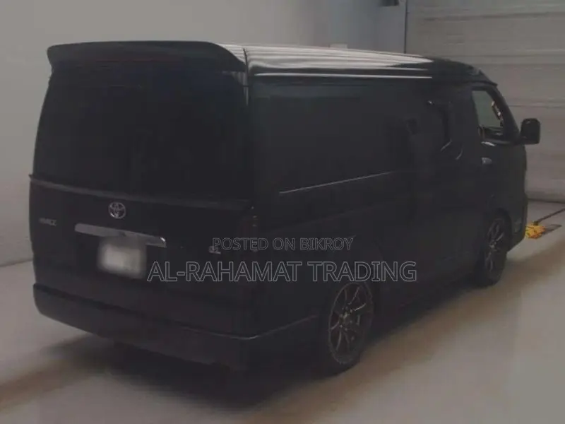 Toyota Hiace WAGON WIDCABIN COBRA 2021