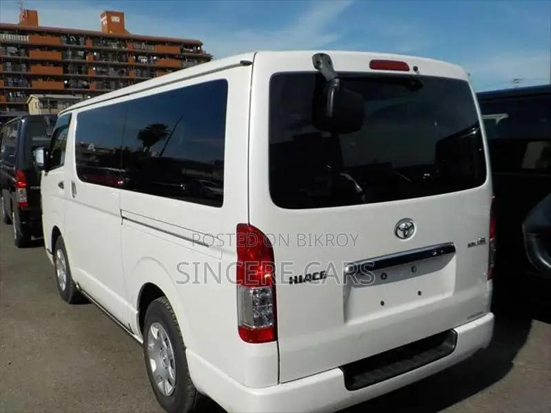 Toyota Hiace SUPER GL LED 2DR PWR 2022
