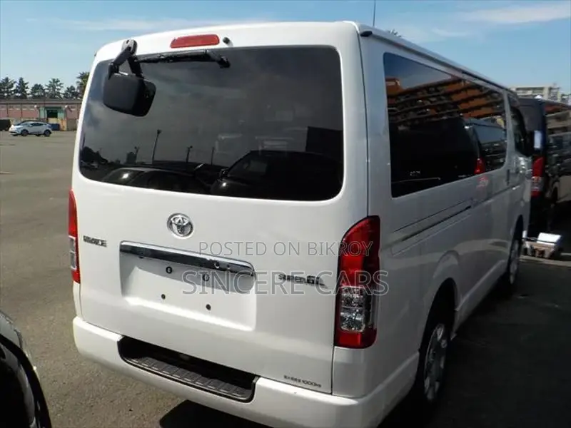 Toyota Hiace SUPER GL LED 2DR PWR 2022