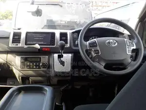 Toyota Hiace SUPER GL LED 2DR PWR 2022