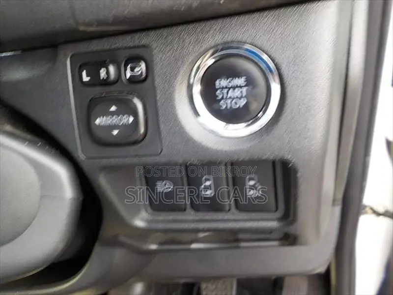 Toyota Hiace SUPER GL LED 2DR PWR 2022
