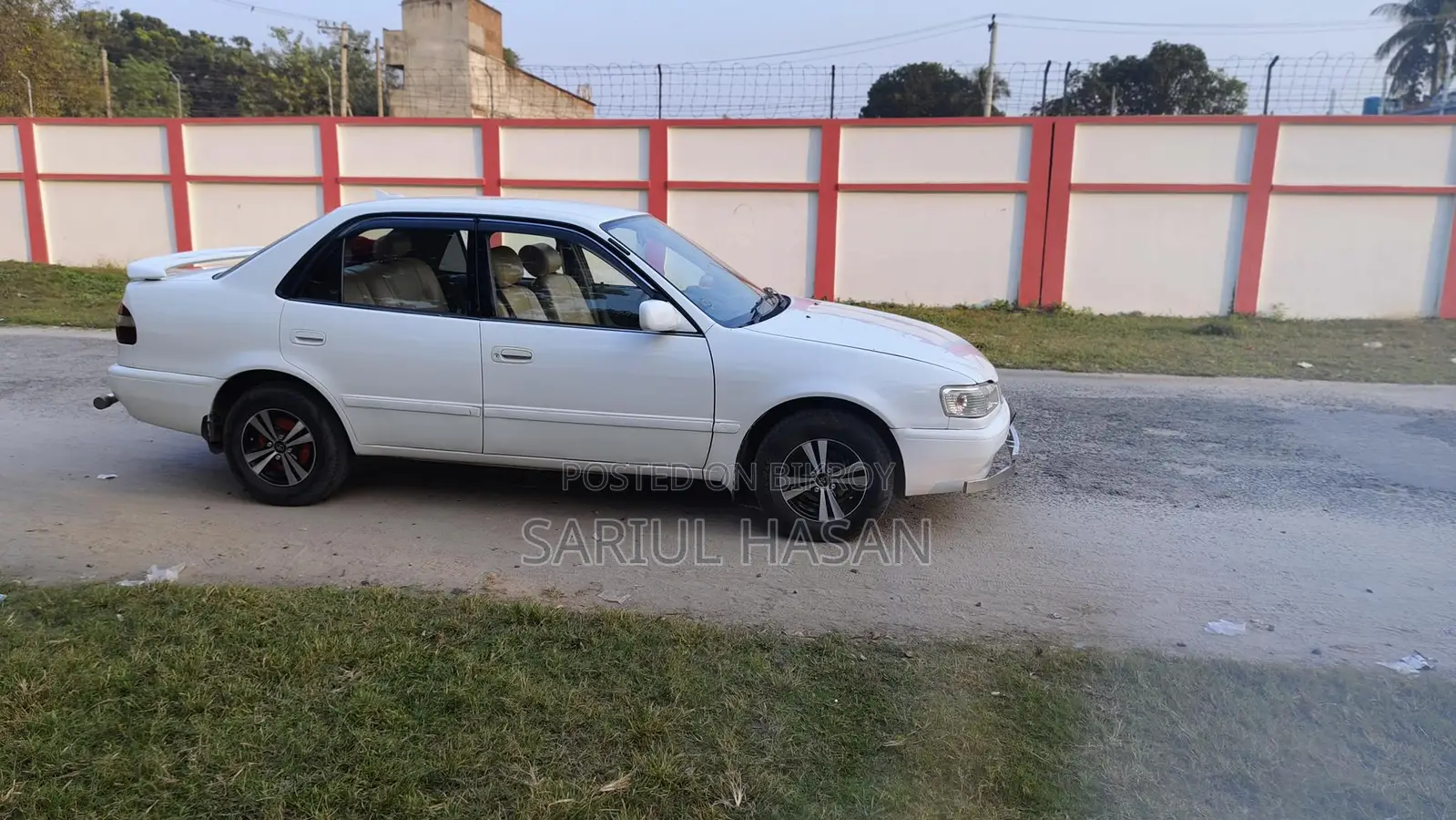 Toyota Corolla 1998 White