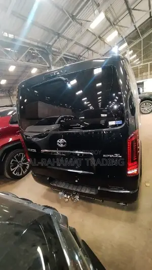 Toyota Hiace SUPER GL DARK PRIM 2 2023