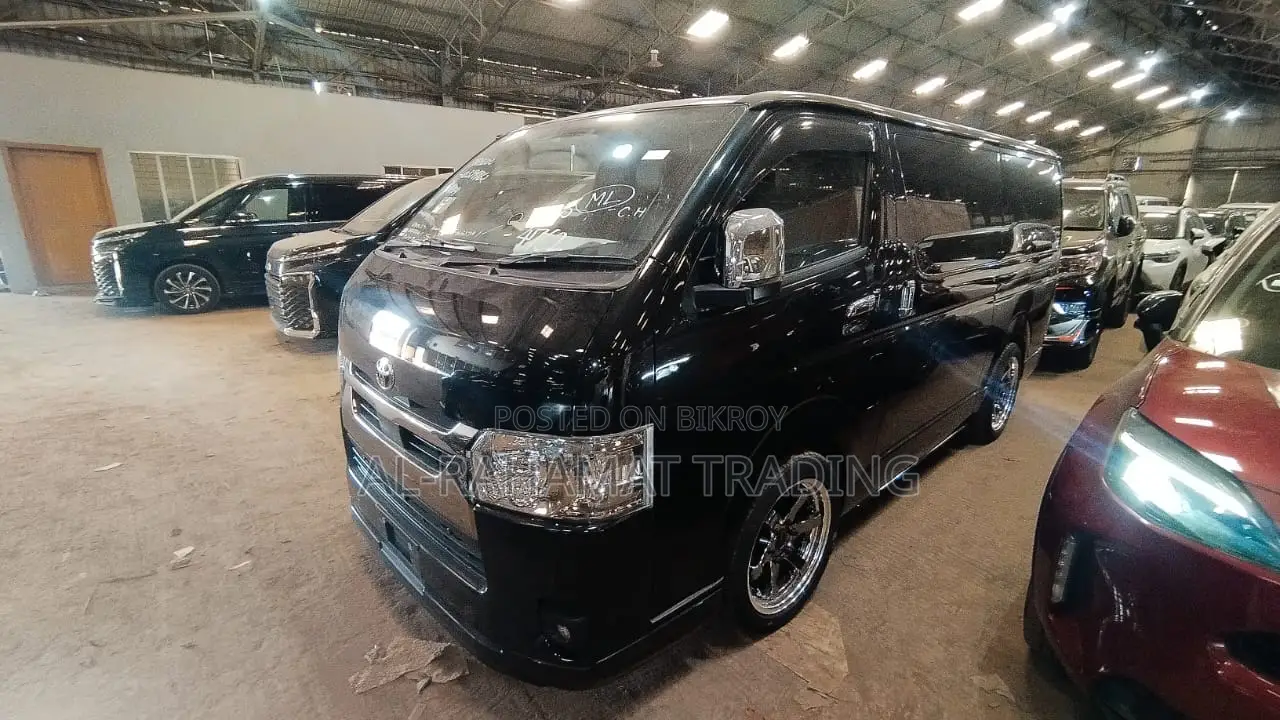 Toyota Hiace SUPER GL DARK PRIM 2 2023