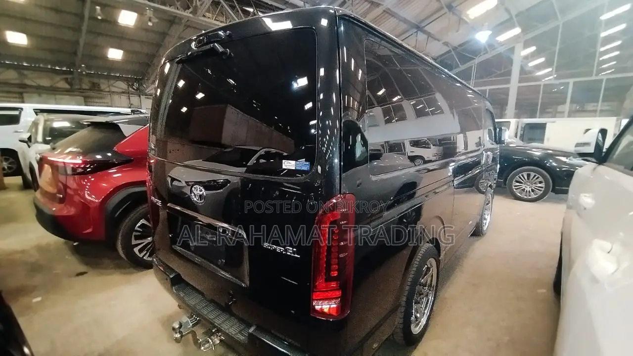 Toyota Hiace SUPER GL DARK PRIM 2 2023