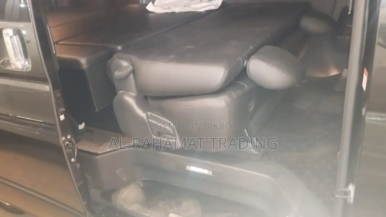 Toyota Hiace SUPER GL DARK PRIM 2 2023