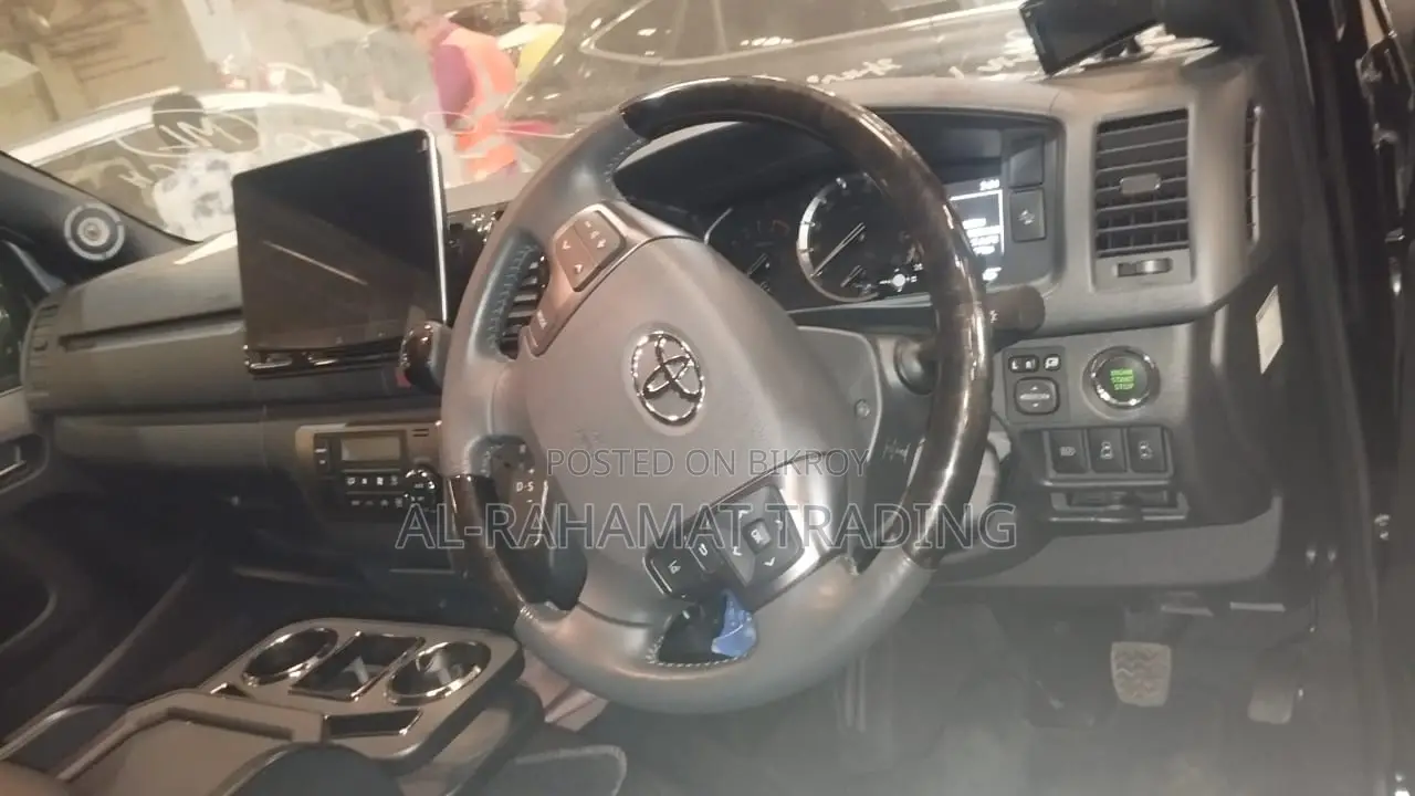 Toyota Hiace SUPER GL DARK PRIM 2 2023