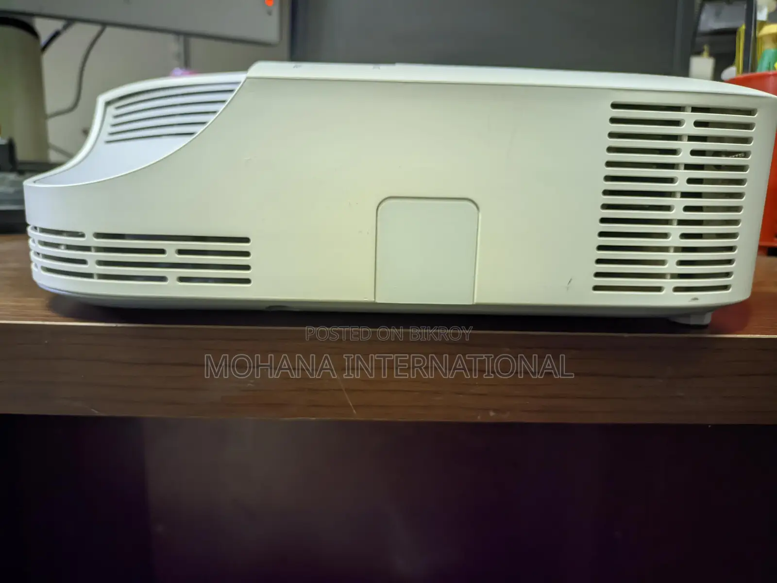 Casio Xj v1 Laser projector