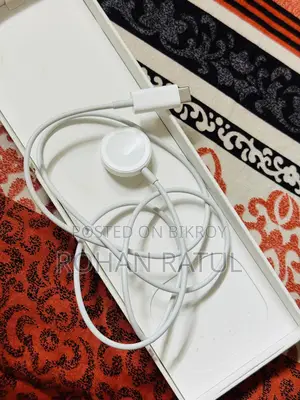 Apple Watch SE 2nd Gen 40mm 2023 Starlight