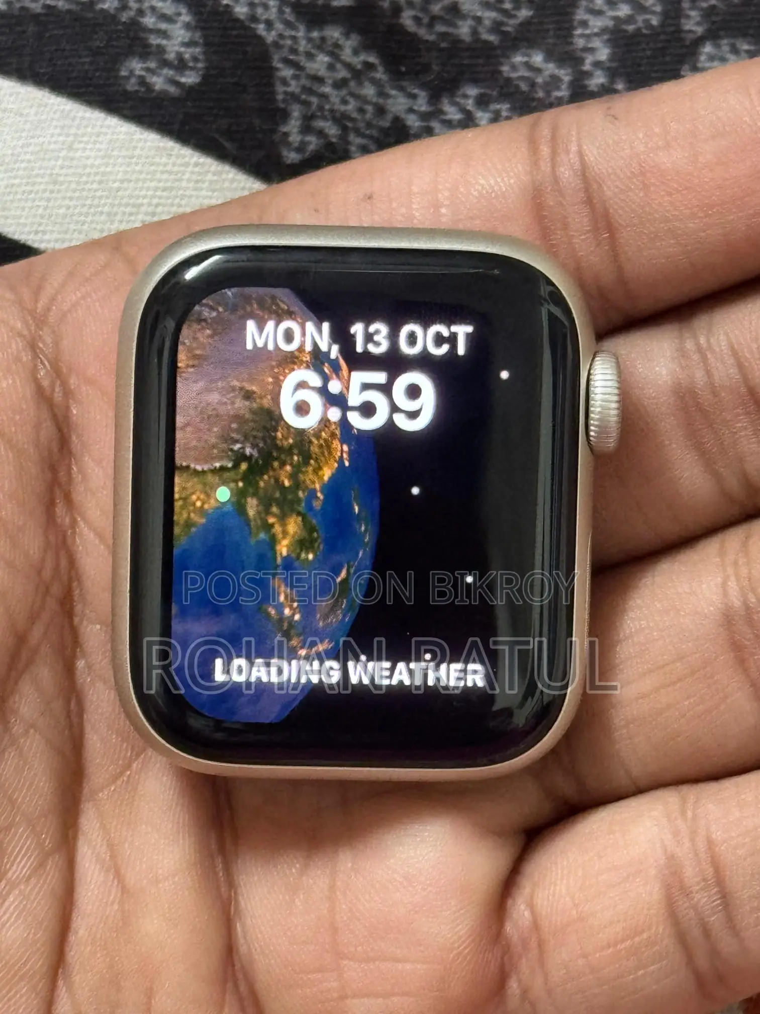Apple Watch SE 2nd Gen 40mm 2023 Starlight