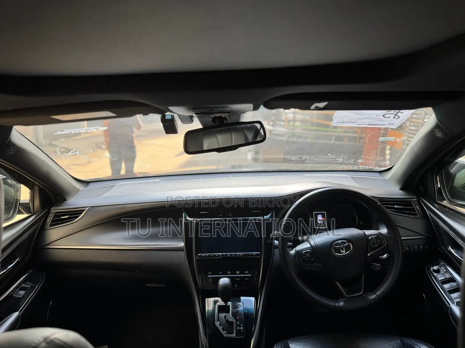 Toyota Harrier 2020