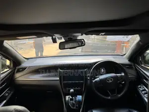 Toyota Harrier 2020